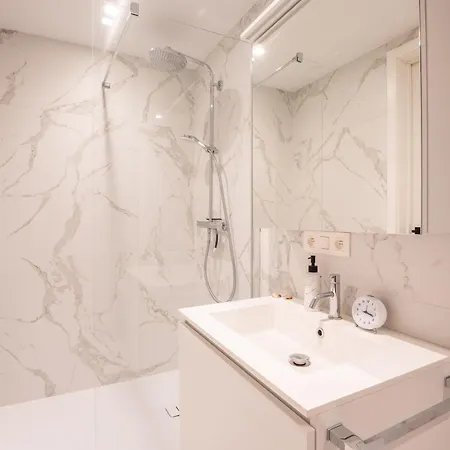 Marvelous And Luxurious With Parking * Ostend