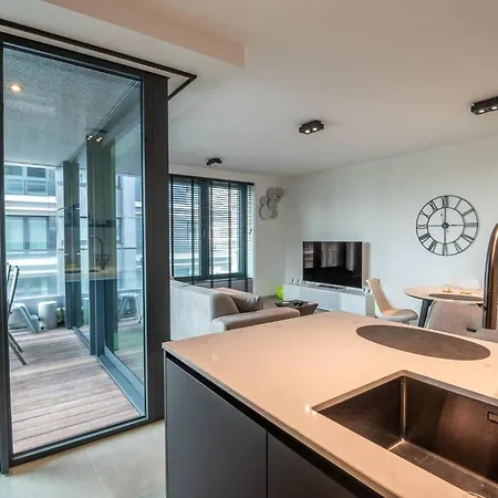 Marvelous And Luxurious For 4 Apartment *