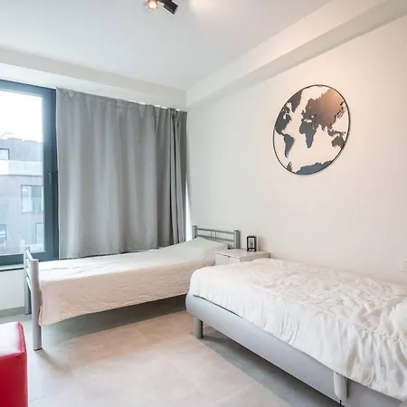 Апартаменти Marvelous And Luxurious For 4 Остенде