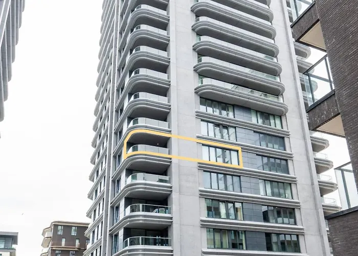 Marvelous And Luxurious For 4 Apartment